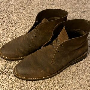 Men’s sueded boot, Handmade, lightly used, comes without laces.